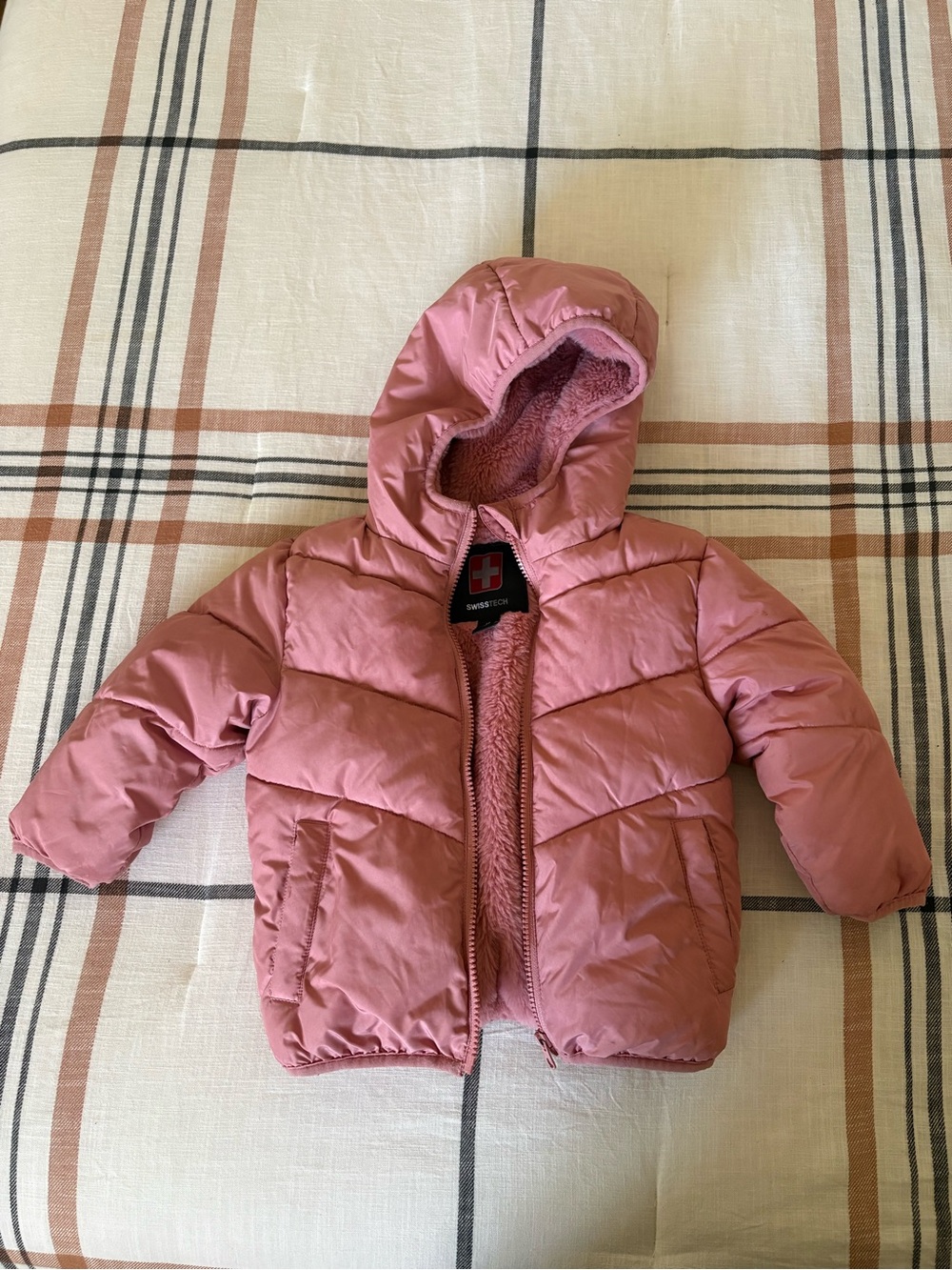 Swiss Tech Kids Hooded Puffer Jacket in Dusty Rose Pink